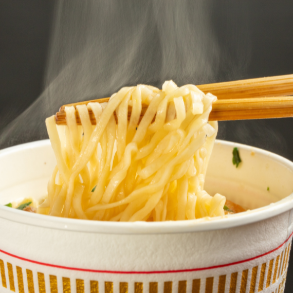 面条和调味料
